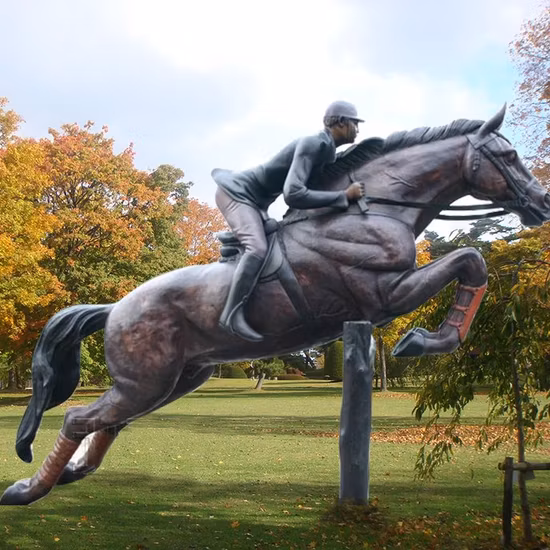 Bronze a estátua de Chollima em Pyongyang