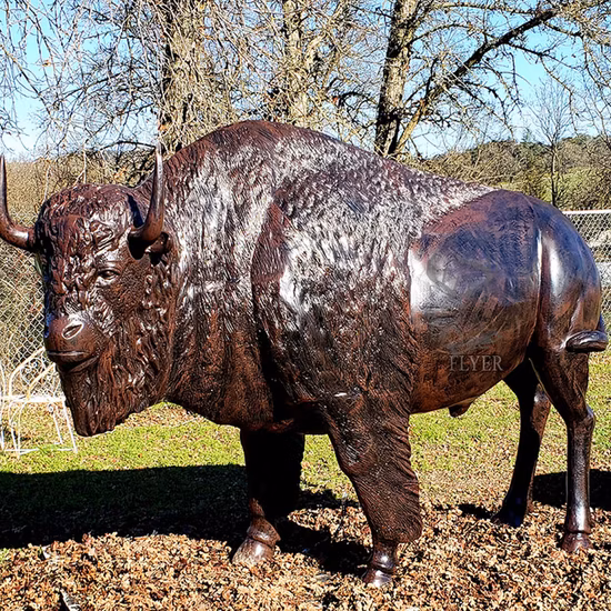 Estátua decorativa de touro de bronze fundido para fazenda ao ar livre em tamanho natural Estátua de cera perdida de cobre estátua de vaca de bronze