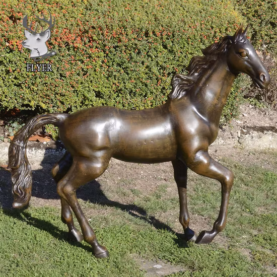 Estátua de cavalo gigante de bronze cera perdida esculpida à mão para exibição ao ar livre